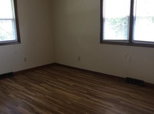 1162 S Bruce Ave, Springfield, MO 65804