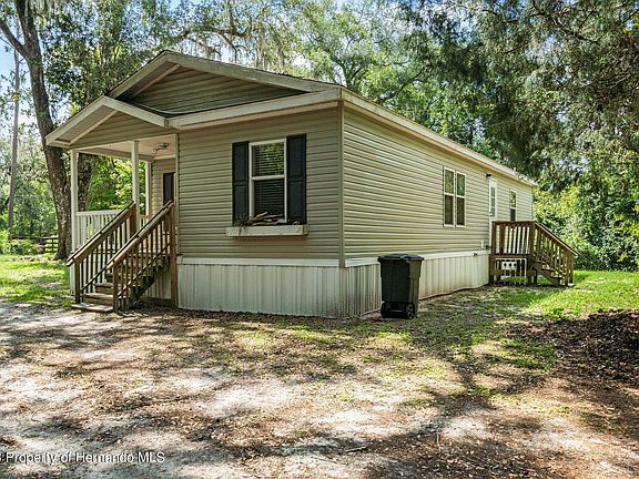 4th image of 32344 Marchmont Cir