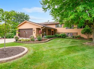 602 Deerpath Rd, Harvard, IL 60033