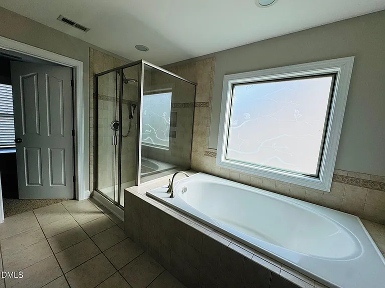 3913 Wedonia Dr — Photo 16