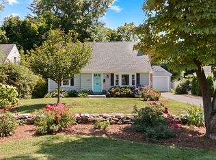 204 Ridgewood Rd, West Hartford, CT 06107