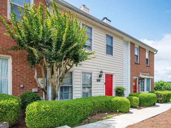 197 High Creek Dr, Roswell, GA 30076