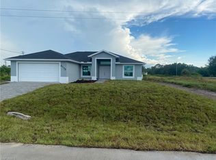 4115 33rd St SW, Lehigh Acres, FL 33976
