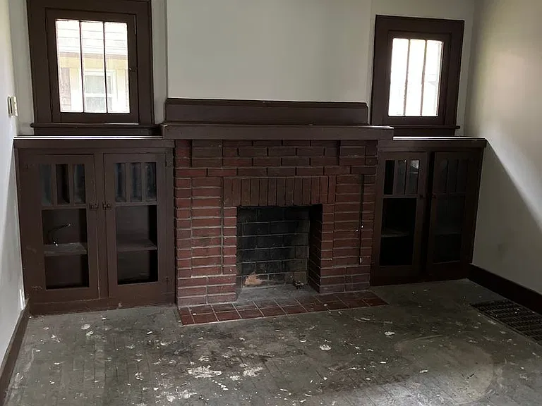1313 Manchester Rd — Photo 7