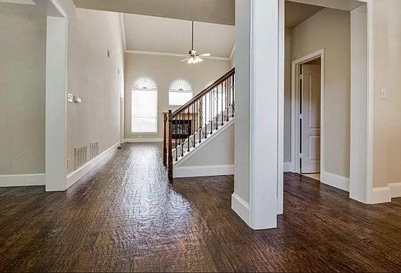 3rd image of 5813 Dorset Dr