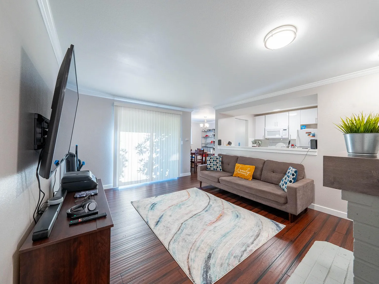 1 bed, 604 sqft, $1,850 — Photo 4