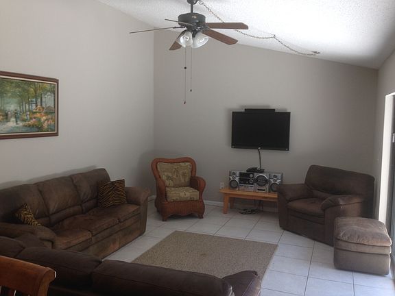 5th image of 4627 Holly Lake Dr