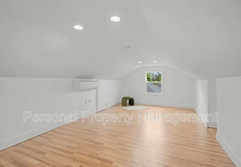 1346 NW Couch St — Photo 24