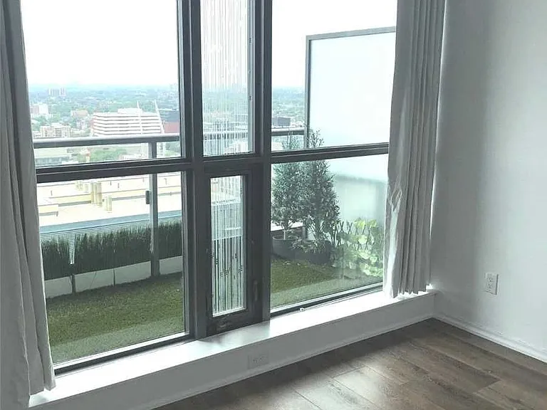 8 Charlotte St #2507 — Photo 9
