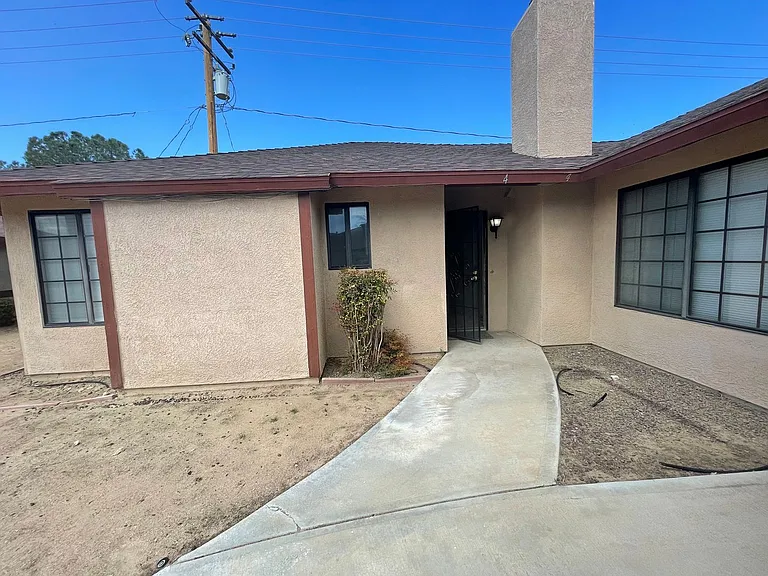 20318 Thunderbird Rd — Photo 12