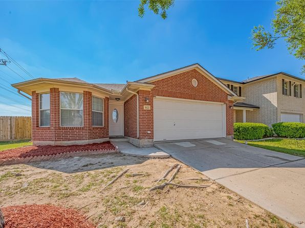 9622 Sugarblossom Ln, Sugar Land, TX 77498