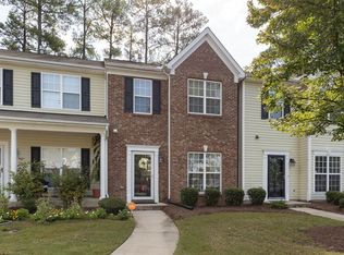 30 Sharpstone Ln, Durham, NC 27703
