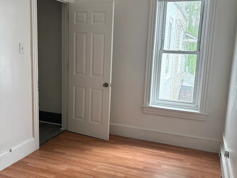243 Pear St — Photo 5