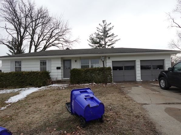 3203 NE 67th Ter