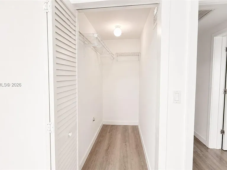 820 15th St #103 — Photo 16