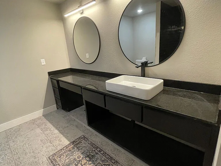 4220 Victoria Dr — Photo 25