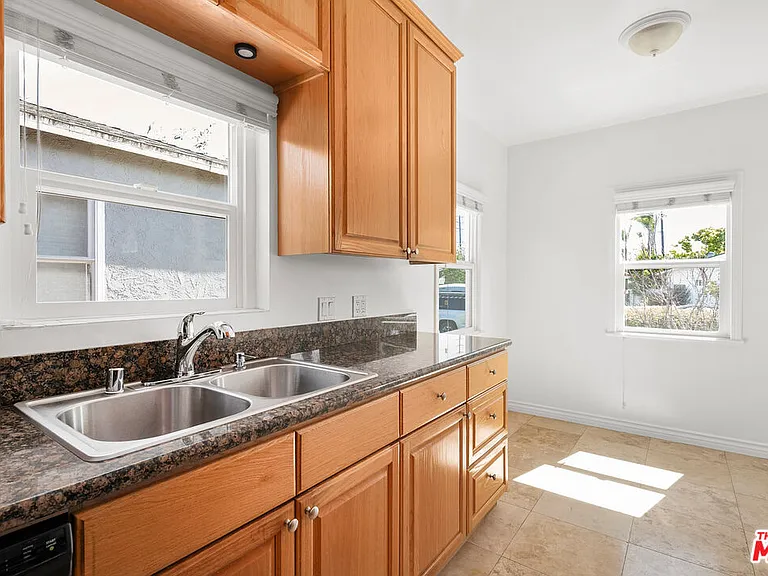 4158 Baldwin Ave — Photo 16