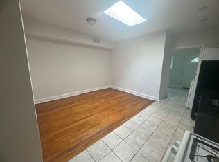 1508 V St SE APT 2, Washington, DC 20020