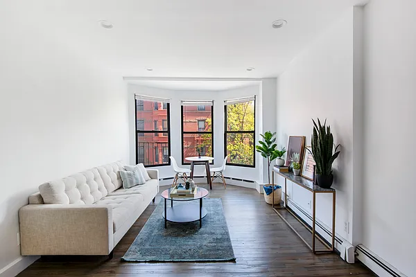 Rented by Compass | media 16