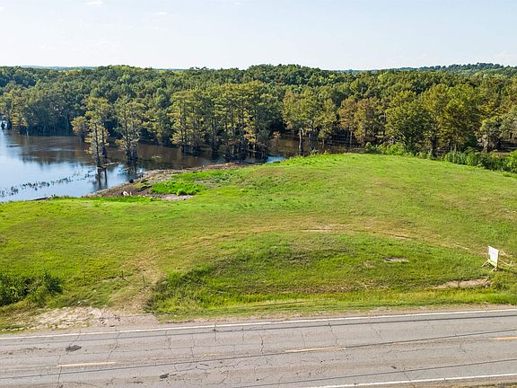 3rd image of 134 Highway 3033