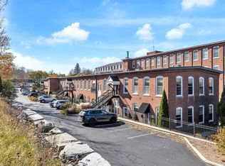 8 Main St APT 4, Jaffrey, NH 03452