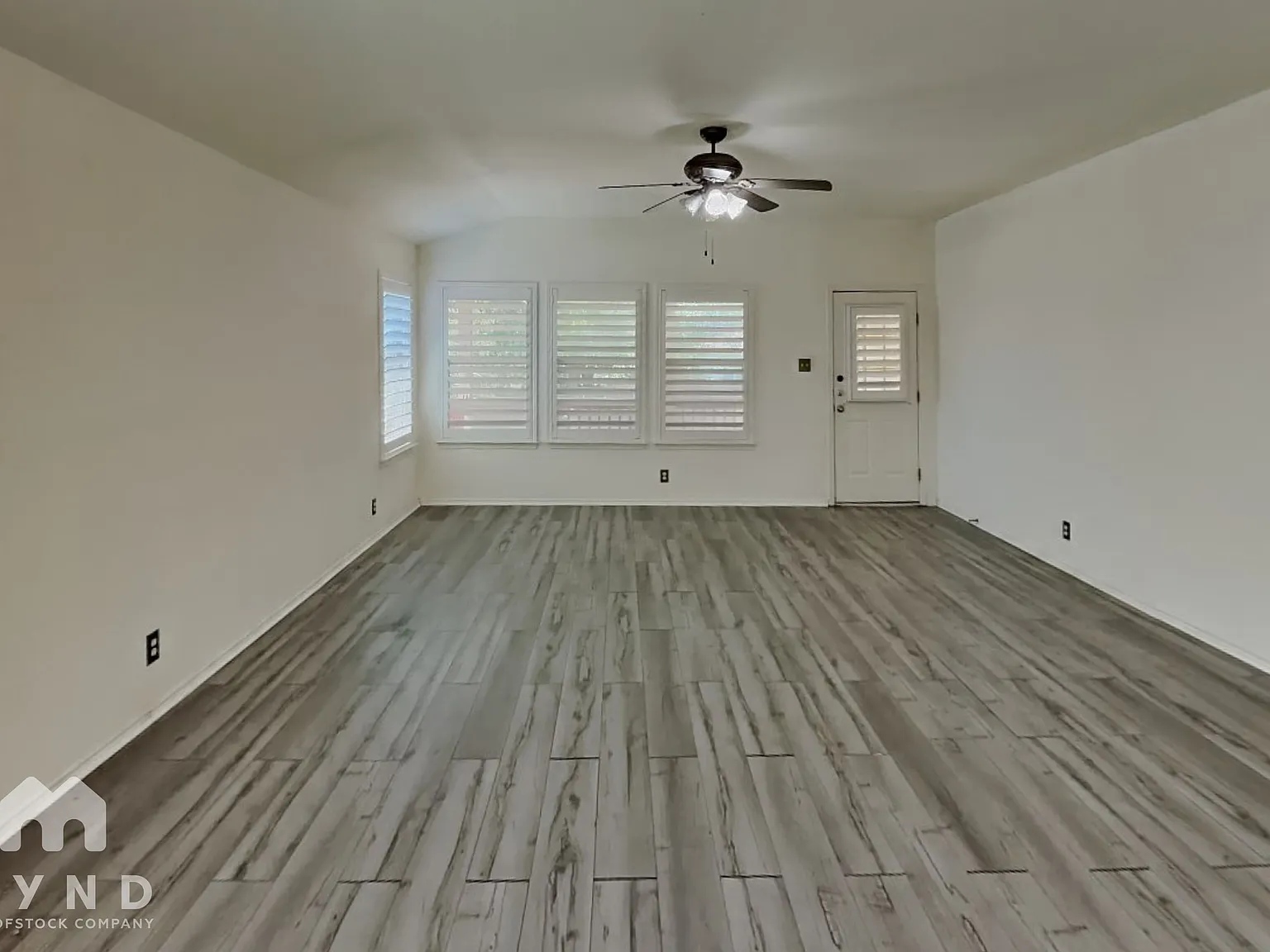 3 bed, 2.0 bath, 1892 sqft, $1,590 — Photo 2