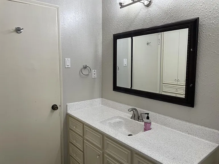 3713 Aransas St — Photo 12