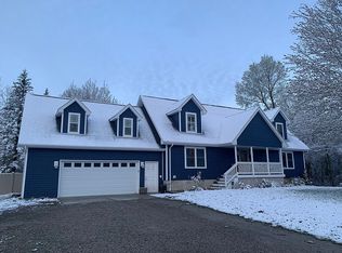 1143 Roberts Rd, Cottrellville, MI 48039