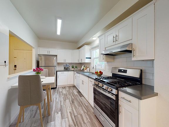 Optionally furnished common areas! Common areas can come beautifully furnished by our in-house design team for an additional fee.