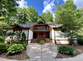 2562 Village Dr, Boyne Falls, MI 49713