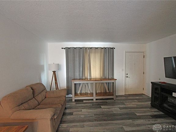 3rd image of 1715 Amherst Ave