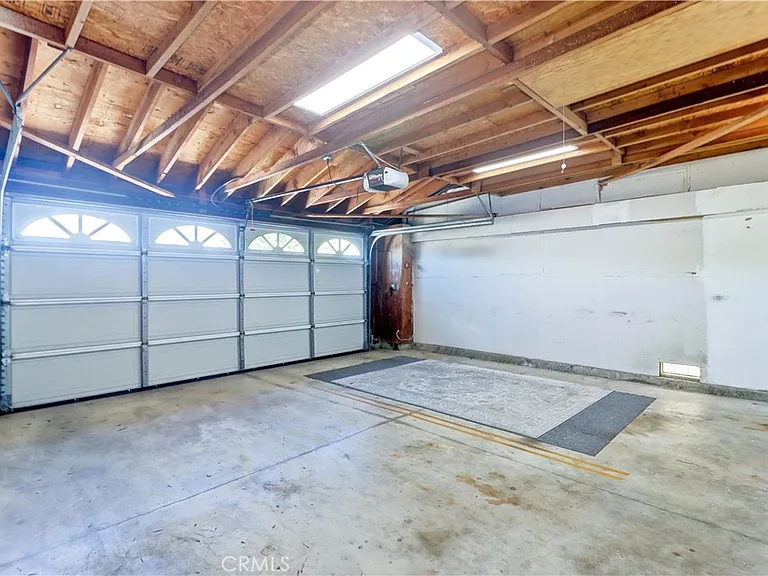 22831 Mariano Dr — Photo 23