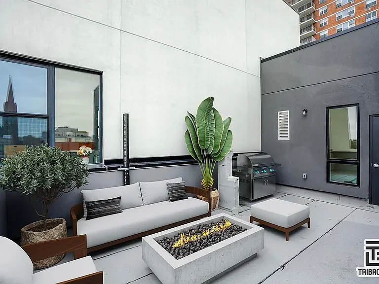 86 Manhattan Ave #3C — Photo 11