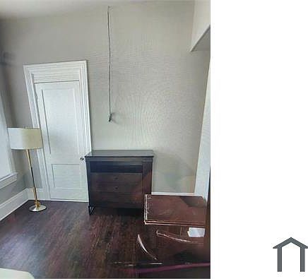 2nd image of 3915 Broadway St #J