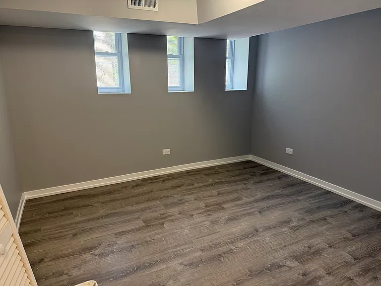 2213 S Christiana Ave #G — Photo 7