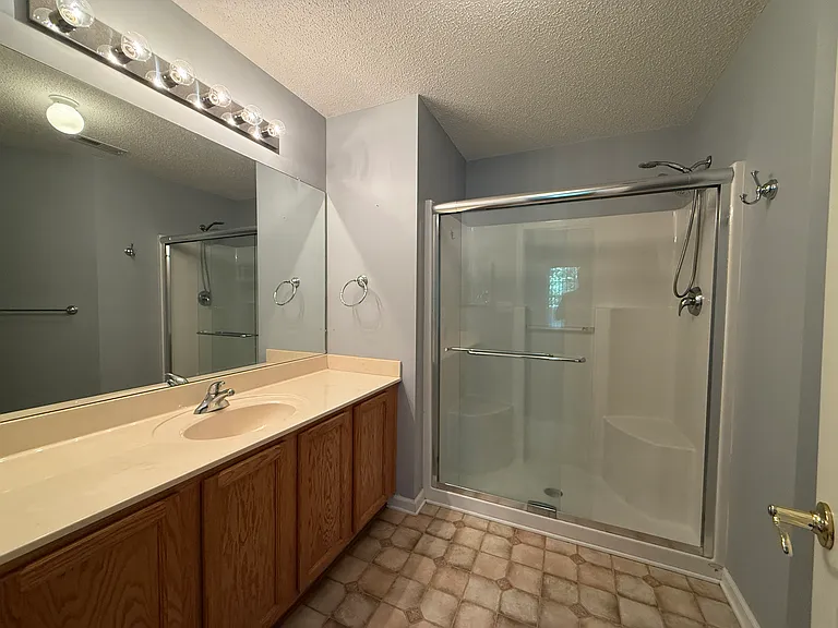 114 Fairway View Dr — Photo 9