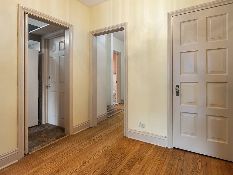 38 Marlborough Ave — Photo 6