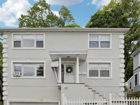 583 Bellevue Ave N #1