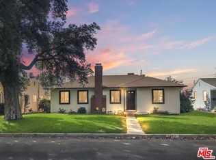 7437 Collett Ave, Van Nuys, CA 91406
