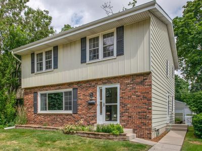 10626 W Rogers St, West Allis, WI, 53227