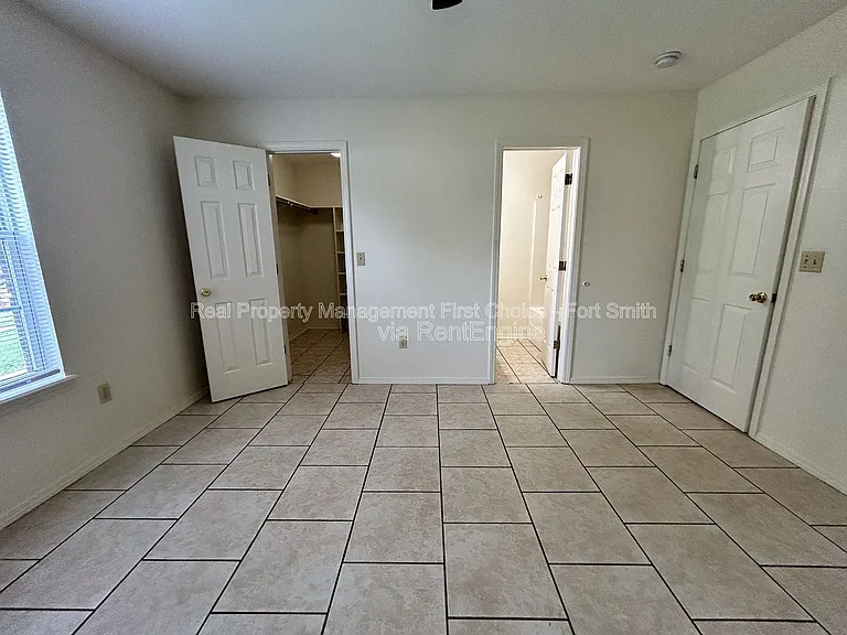 1851 Brazil Ave — Photo 13