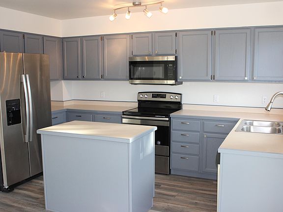 5th image of 8242 Wilmington Dr