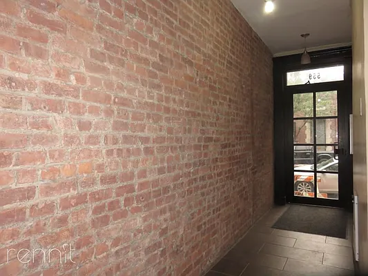 Rented by Rennit Inc. | media 34