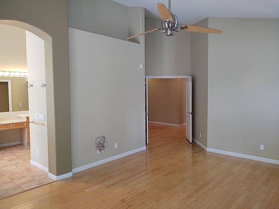 4th image of 9090 Heavenly Valley Ave