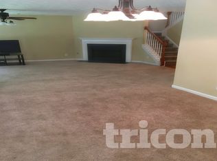 553 Arbor Ridge Dr, Stone Mountain, GA 30087