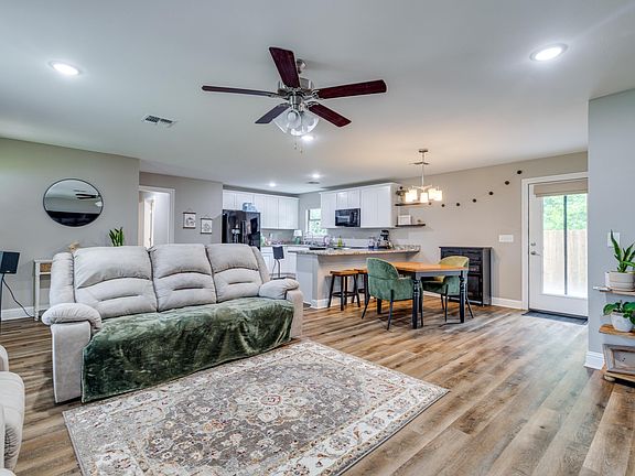 5th image of 615 Nichols Pl