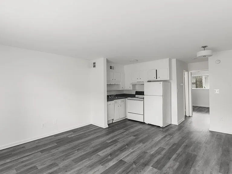 Cliff Place — Photo 12