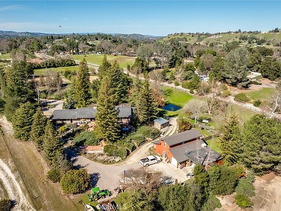 2nd image of 9290 Carmel Rd