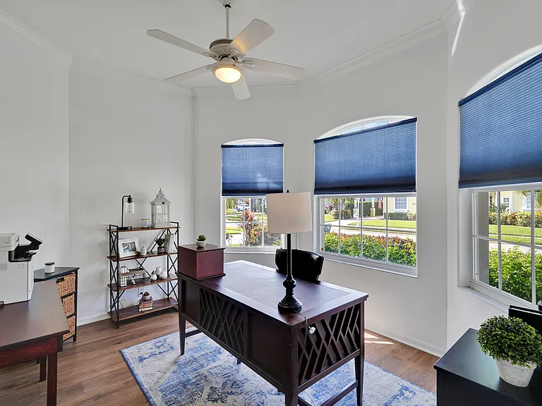 403 Bow Ln — Photo 24