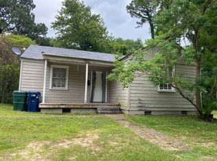 677 Crestwood Rd, Camden, AR 71701